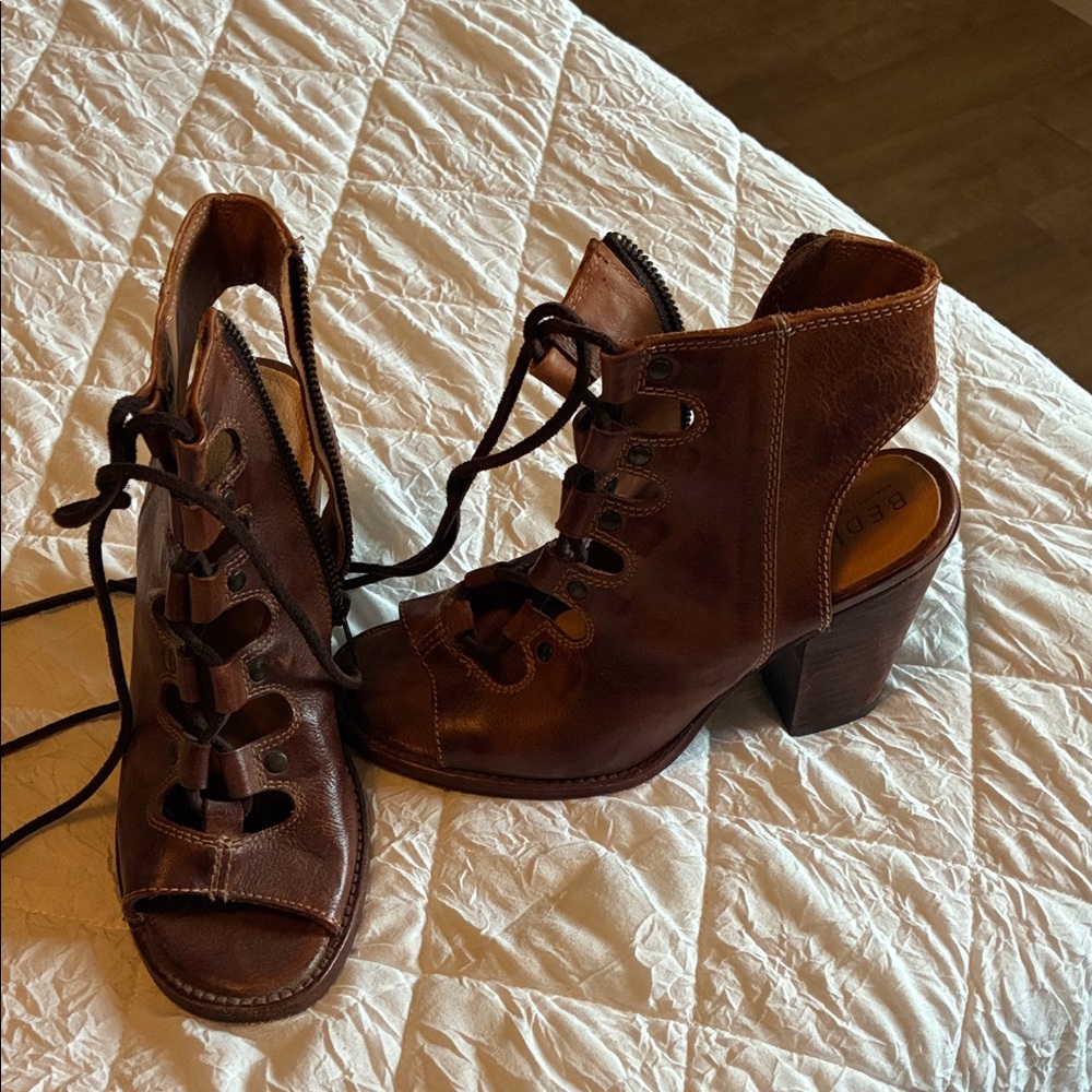 Bed Stu Tan Leather Lace-Up Wedges